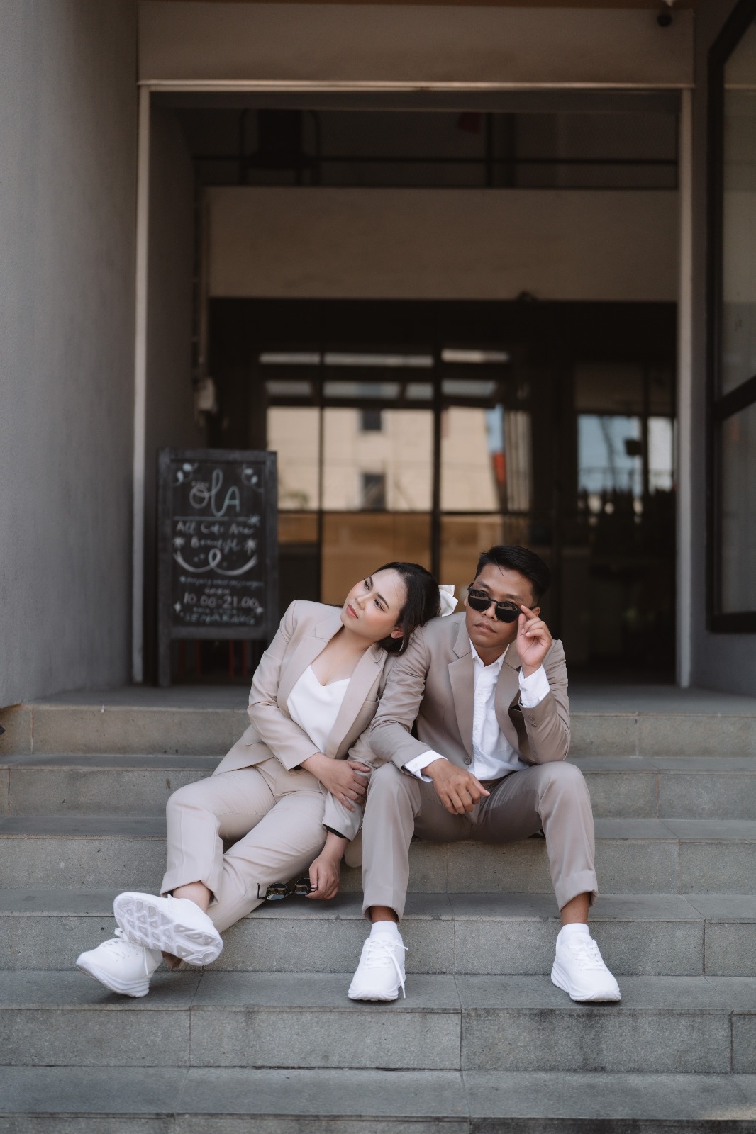 "Tentang Bertahan"