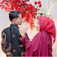 Putri /Fina & Adi